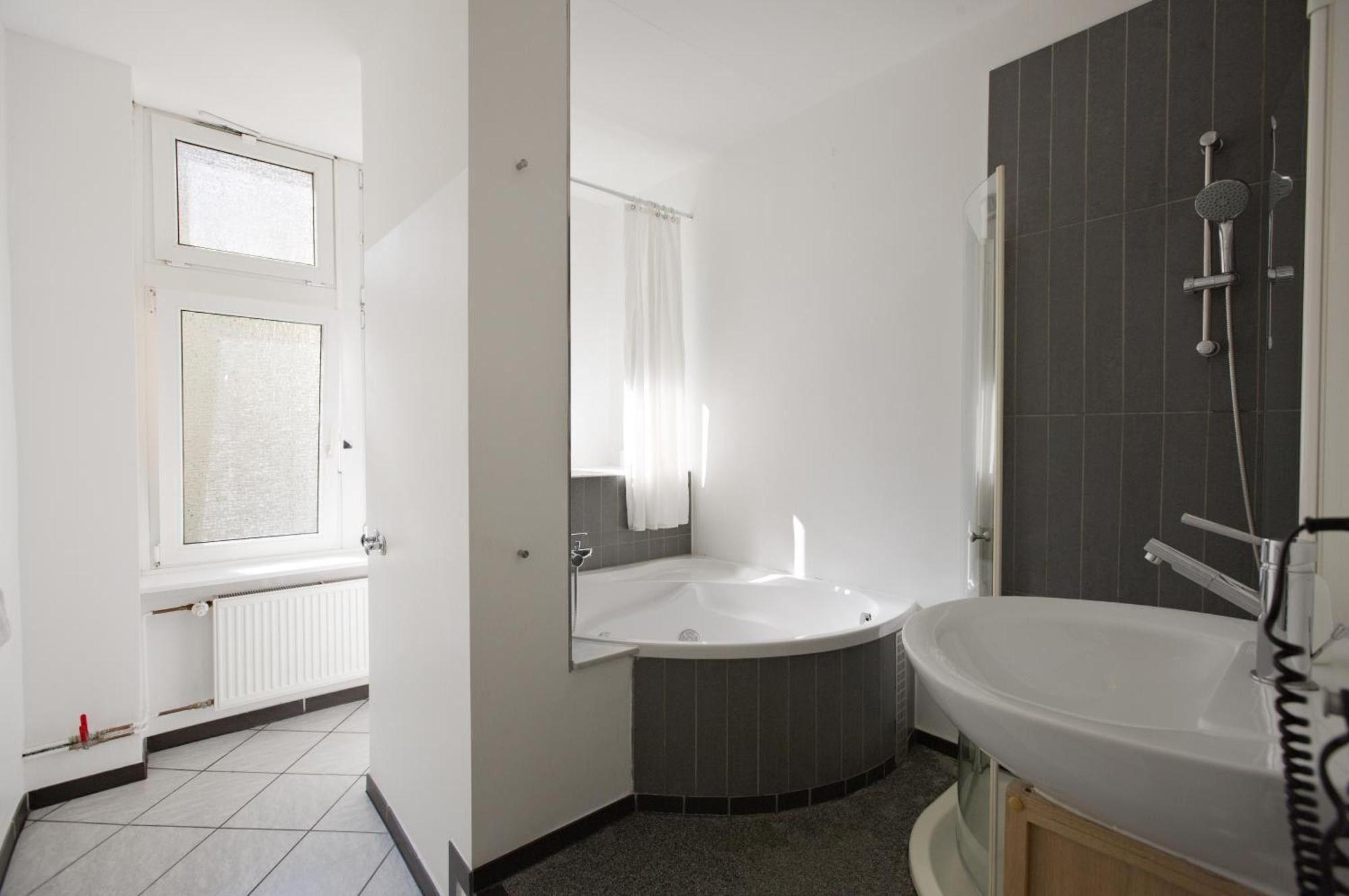 Elegante Altbauwohnung Berlin Luaran gambar
