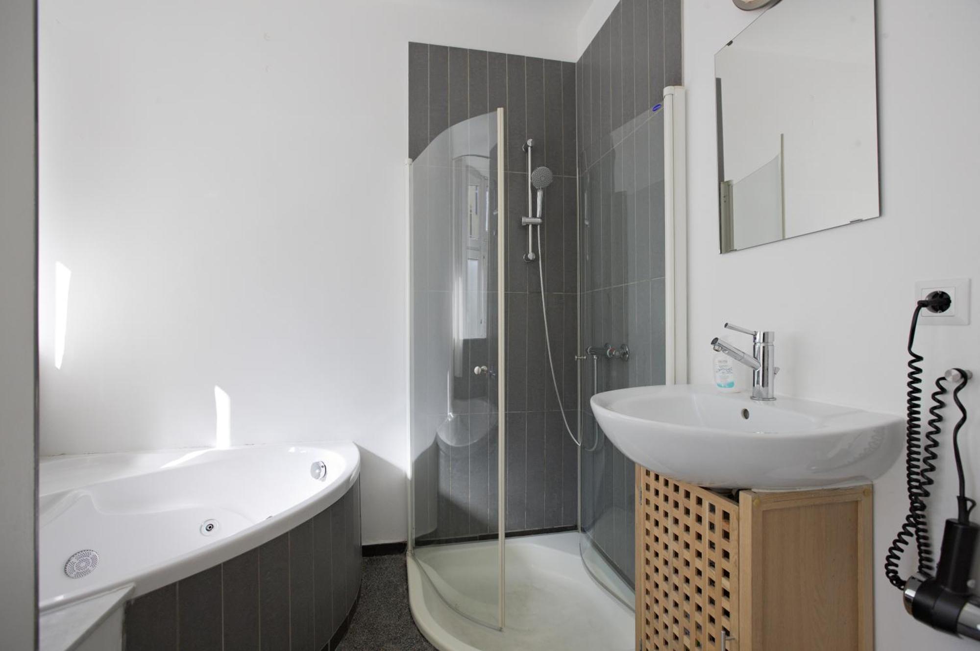 Elegante Altbauwohnung Berlin Luaran gambar
