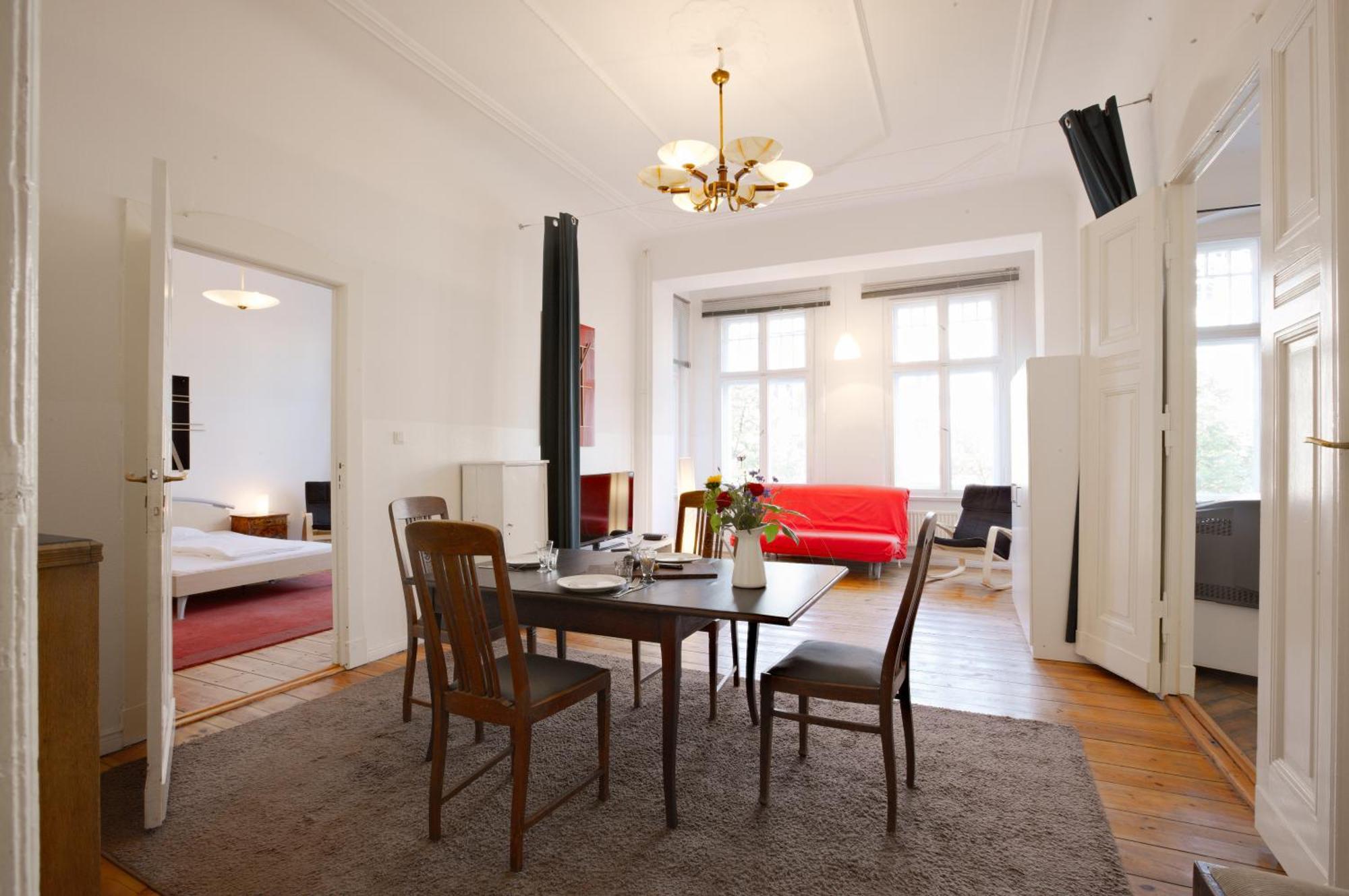 Elegante Altbauwohnung Berlin Luaran gambar