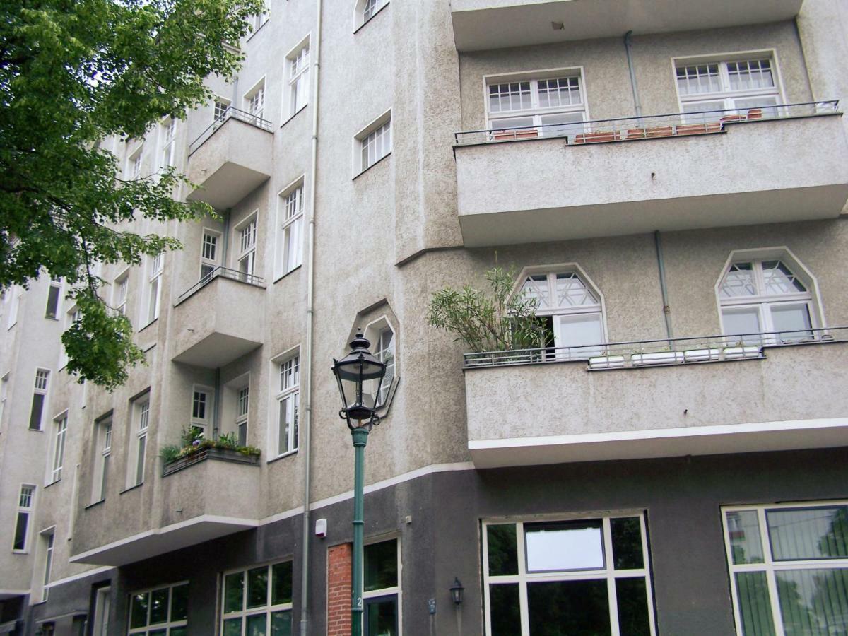 Elegante Altbauwohnung Berlin Luaran gambar
